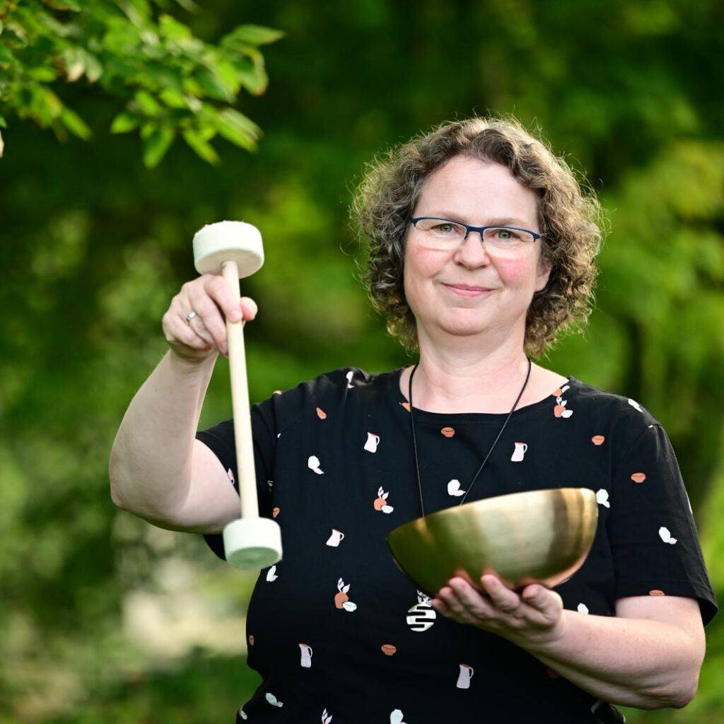 Delia Rost - Coaching im Bereich Klang und Entspannung, Human Therapy Professional Anwenderin