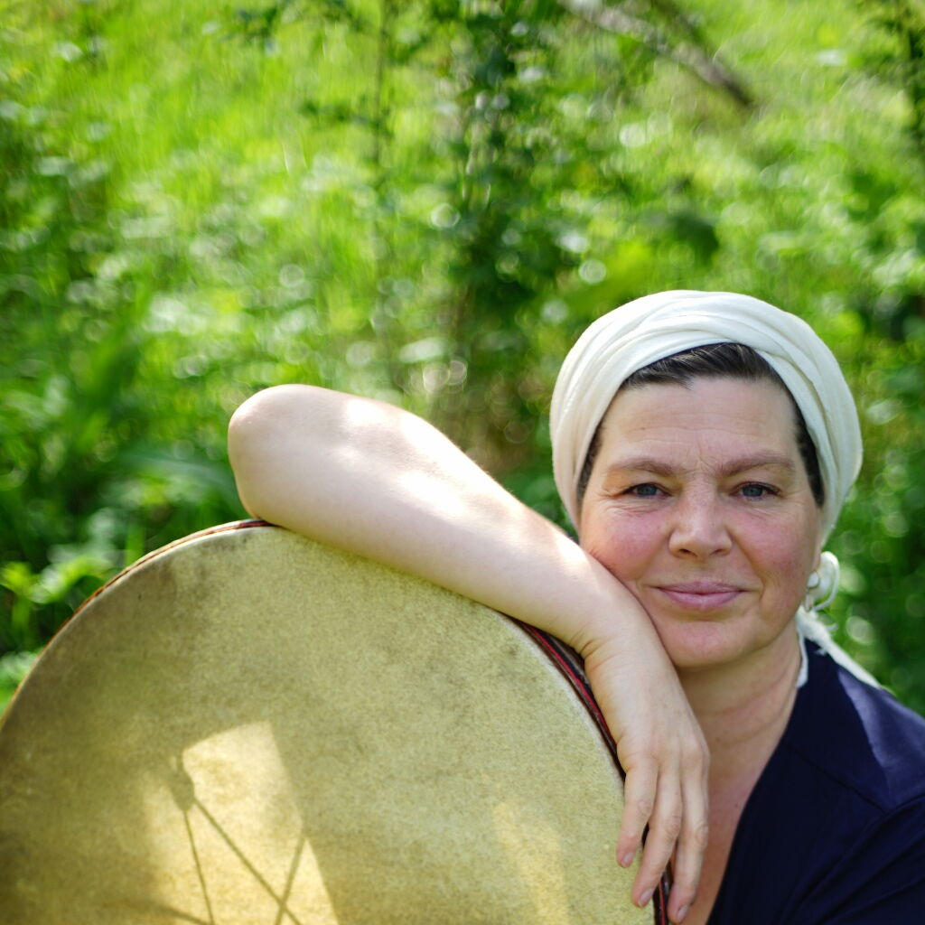 Katrin Helene Uhl - Schamanin