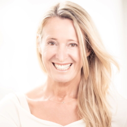 Veronika Rössl - Yoga- & Meditation, Yoga-Lehrer Aus- & Fortbildungen, Mind & Emotional Balance