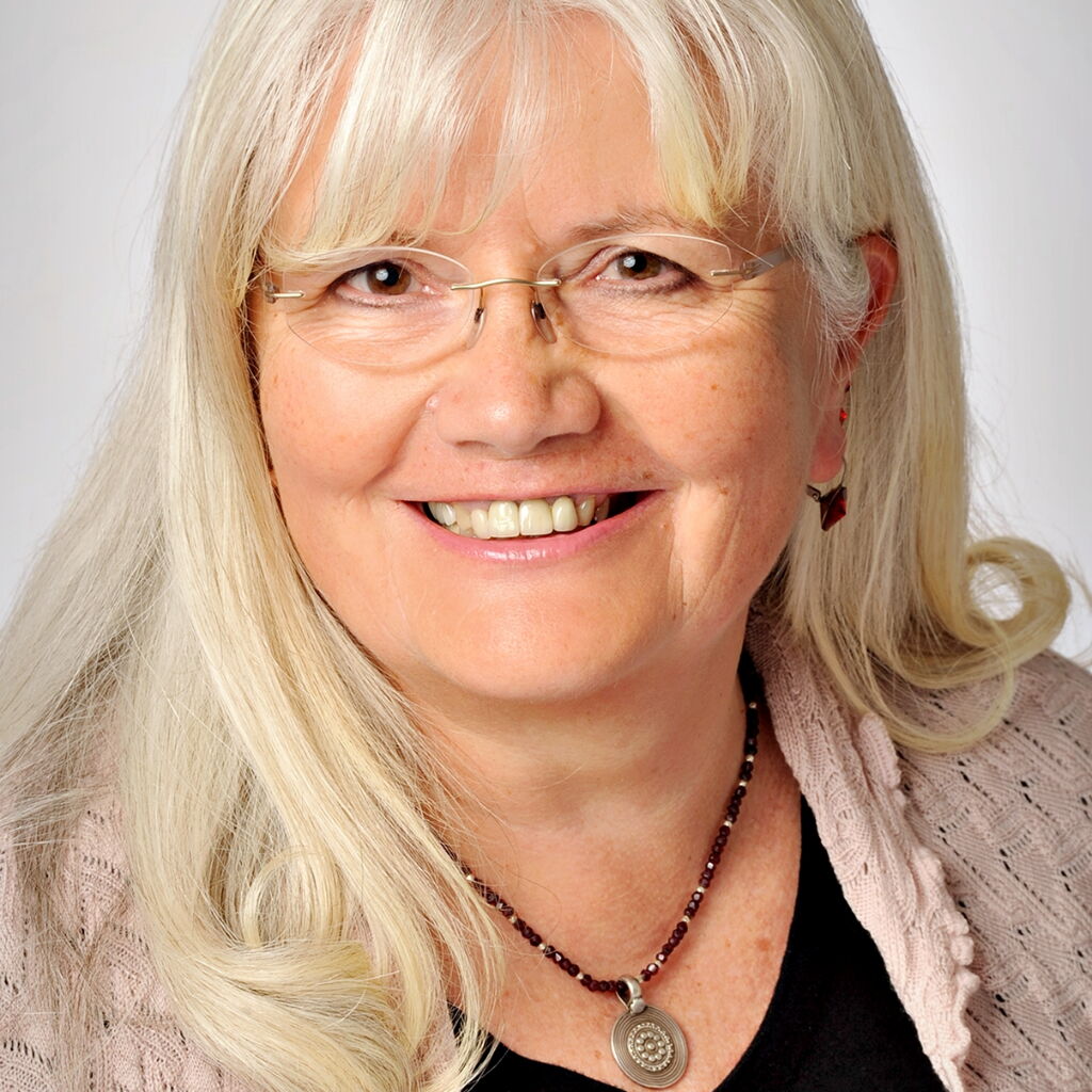 Anke Getzschmann - "schamanisch arbeitende Kräuterfrau"