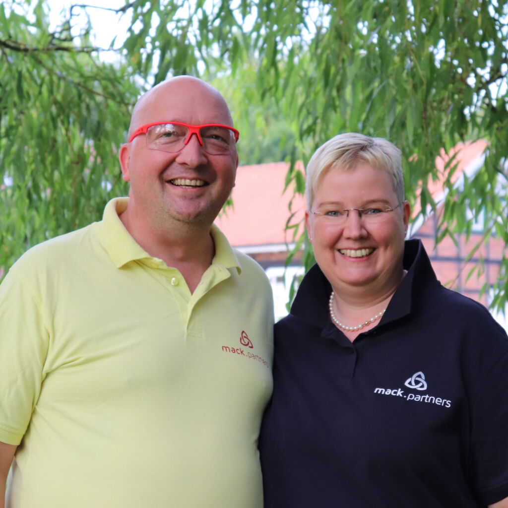 Isa-Bianka und Dr. Julian Mack - Heilpraktikerin für Psychotherapie und integraler Coach Isa-Bianka und Dr. Julian Mack - Heilpraktikerin für Psychotherapie und integraler Coach