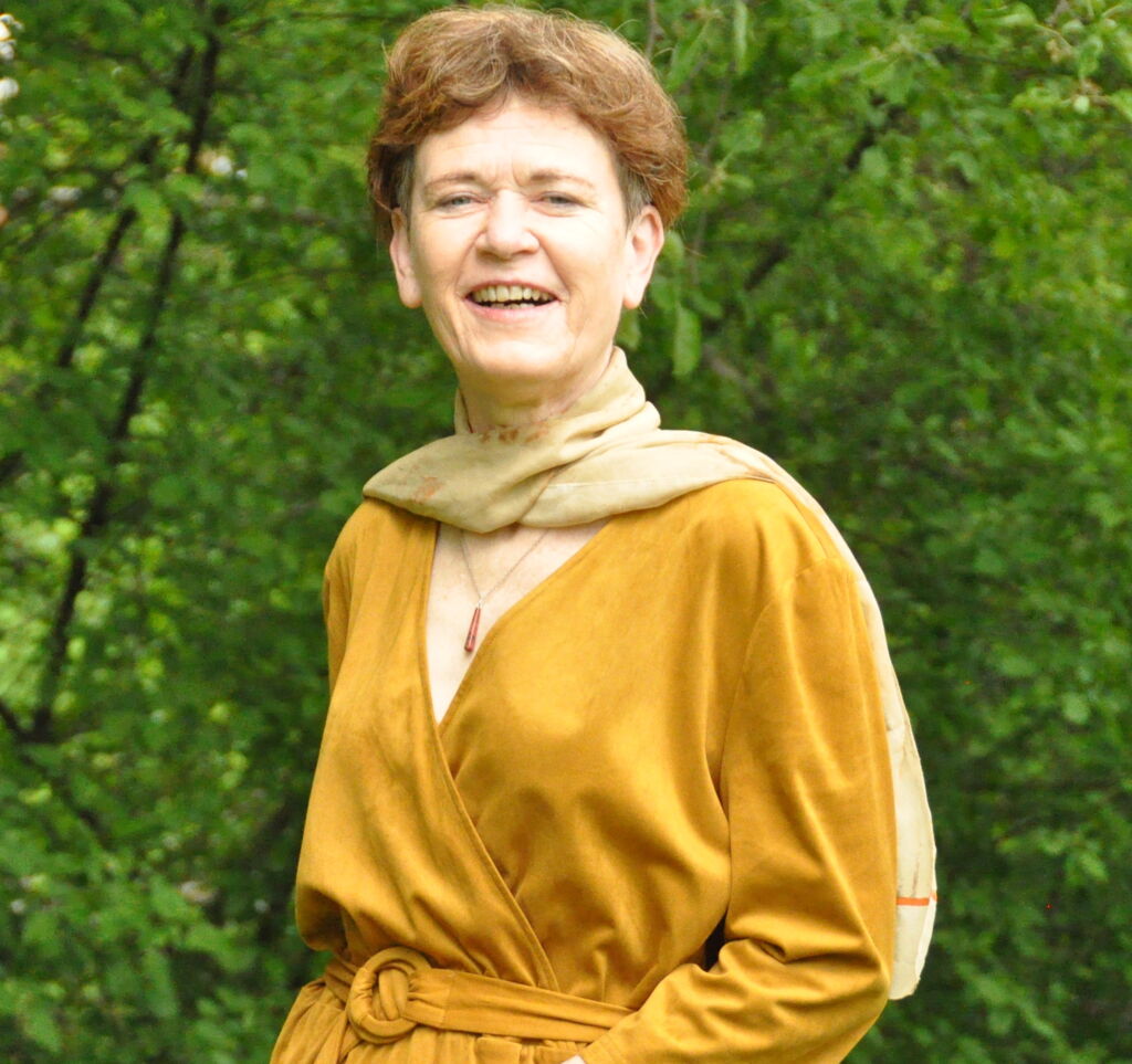 Iris Lewalski - Bowtech Practitionerin, Reiki Meisterin, Seelenhaus Beraterin Iris Lewalski - Bowtech Practitionerin, Reiki Meisterin, Seelenhaus Beraterin