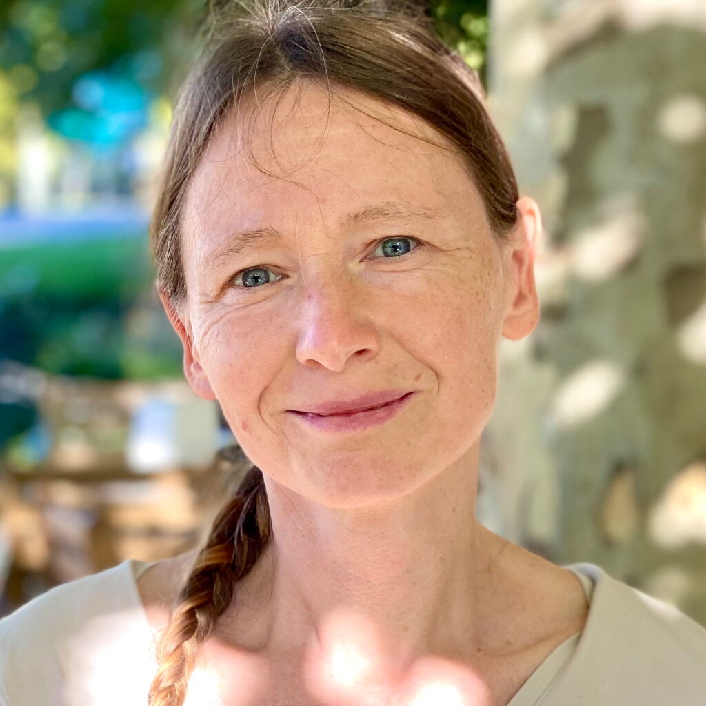 Ulrike Riedel-Baacke - Körperarbeit und Begleitung
