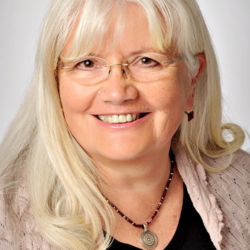 Anke Getzschmann - "schamanisch arbeitende Kräuterfrau"