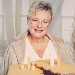 Sabine Schwarz - HP Psych & Pers.Coach, Paartherapie, Burnout,Mobbingb. Reiki-Lehrerin,