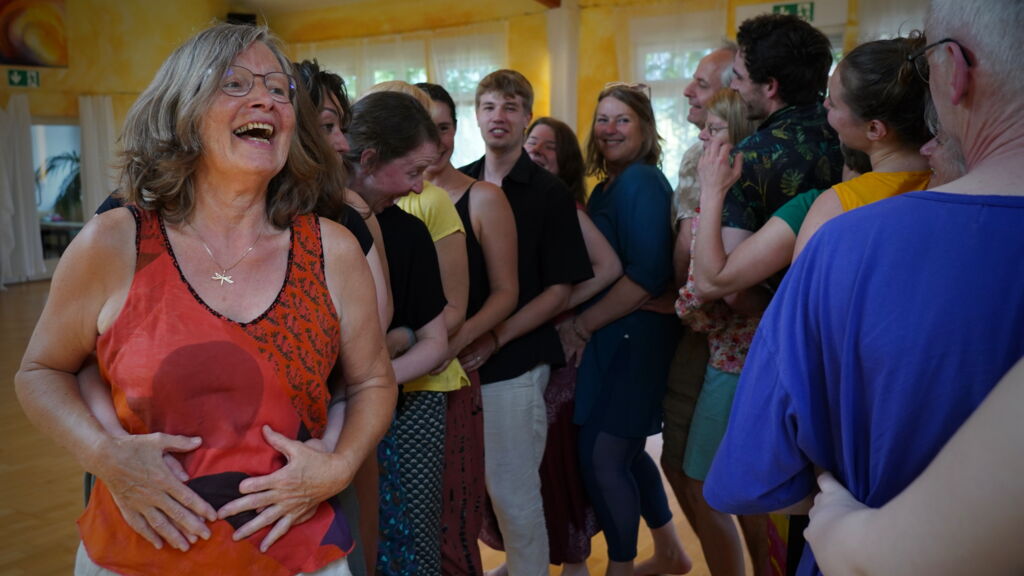 KURS: Biodanza - tanz dein Leben! KURS: Biodanza - tanz dein Leben!
